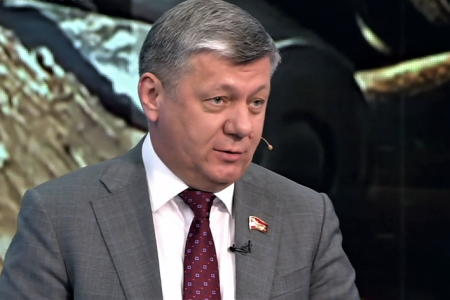 Дмитрий Новиков на Первом канале о Форуме народов в Татарстане и кризисе капитализма как причине агрессивности США