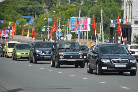 В Иваново состоялся автопробег «Курс – на социализм! За нашу программу Победы!»