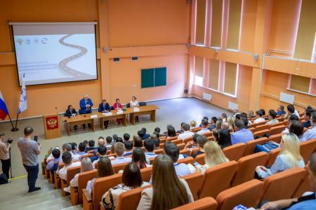 МАДИ объединил молодых ученых и преподавателей из стран СНГ и Ближнего Зарубежья на площадке Международной летней школы