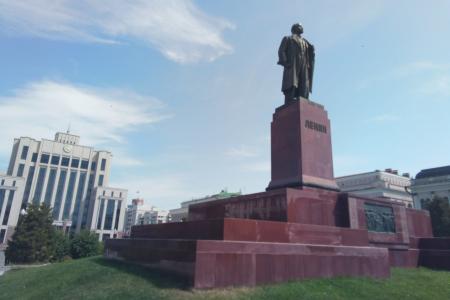"В условиях санкций нужно ориентироваться на науку и высокие технологии". Репортаж телеканала "Россия - 1" о рабочем визите Г.А. Зюганова в Казань