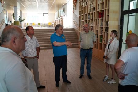 Представители стран коммунистических партий, входящих в состав ЦС СКП-КПСС, посетили Совхоз имени Ленина