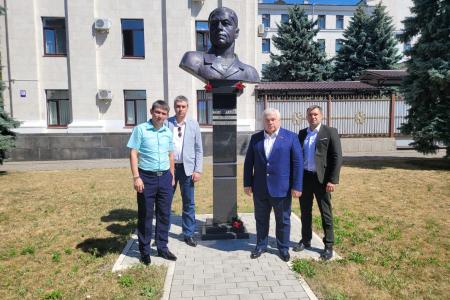 Казбек Тайсаев находится с рабочим визитом на Донбассе