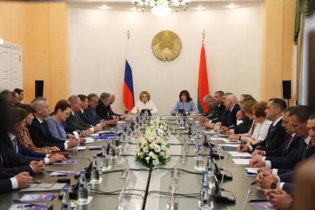 Сенатор РФ А.М. Гибатдинов принял участие в IX форуме регионов России и Беларуси на тему «Роль межрегионального сотрудничества в углублении интеграционных процессов Союзного государства»