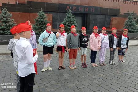 Пионеры из Кировской области посетили совхоз имени Ленина