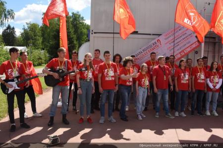 Г.А. Зюганов на «Территории смыслов»: «Желаю вам взять в наследство дух Победы!»
