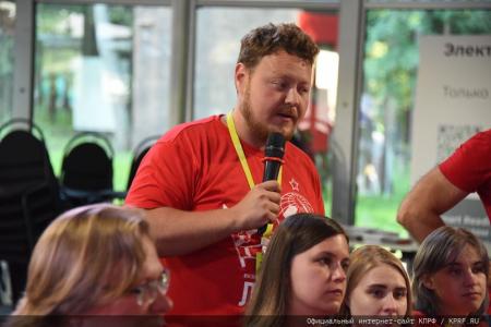 Г.А. Зюганов на «Территории смыслов»: «Желаю вам взять в наследство дух Победы!»
