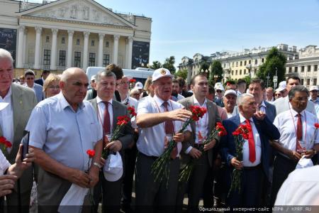 Продолжается рабочий визит Г.А. Зюганова в Татарстан