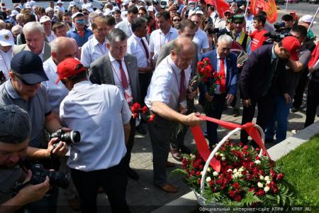 Продолжается рабочий визит Г.А. Зюганова в Татарстан