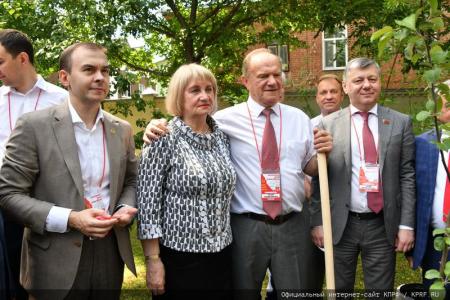 Продолжается рабочий визит Г.А. Зюганова в Татарстан
