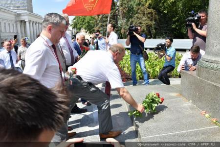 Продолжается рабочий визит Г.А. Зюганова в Татарстан