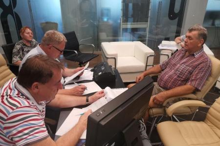 Московская область. Депутат-коммунист Александр Наумов провел прием граждан в  Ступине