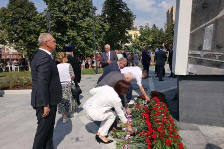 Московская область. Зампред Мособлдумы Александр Наумов принял участие в открытии стелы «Ступино – город трудовой доблести»