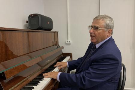 Олег Смолин встретился во Владимире с обществом слепых и педколлективами
