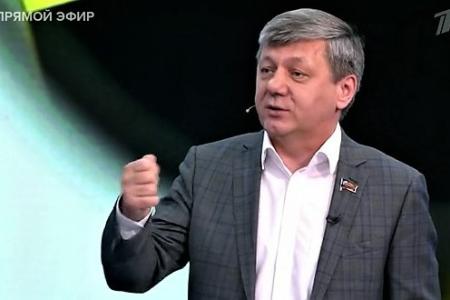 Дмитрий Новиков на Первом канале о солидарности с Кубой, спорах империалистов внутри США и отсутствии свободы слова в буржуазных СМИ