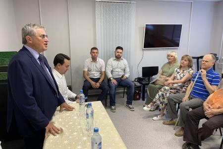 Олег Смолин встретился во Владимире с обществом слепых и педколлективами