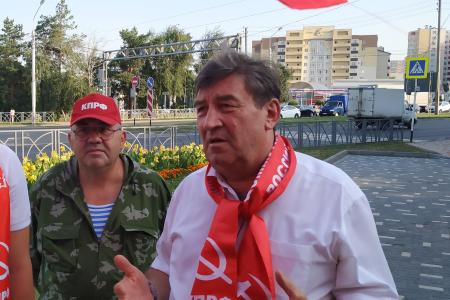 Лидер ставропольских коммунистов Виктор Гончаров: Наша помощь бойцам и жителям Донбасса ещё остро необходима!