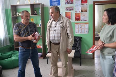 Новосибирская область. Ренат Сулейманов ознакомился с работой крестьянских хозяйств Куйбышевского района