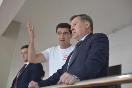 Команда Новосибирского областного отделения КПРФ стала победителем мини-футбольной Летней лиги
