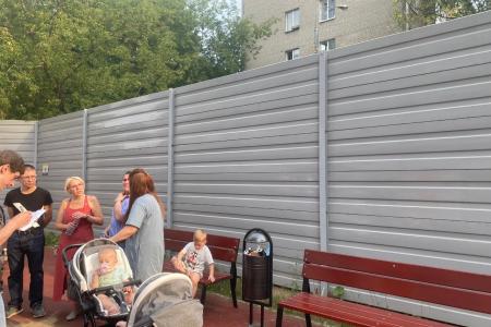 Москва. Депутаты и кандидаты от КПРФ встретились с жителями района Марфино