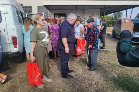 Делегация КПРФ во главе с Казбеком Тайсаевым находится с рабочим визитом на Донбассе