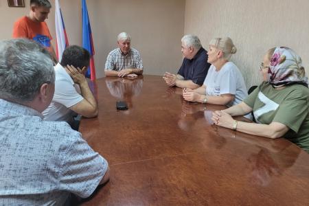 Делегация КПРФ во главе с Казбеком Тайсаевым находится с рабочим визитом на Донбассе
