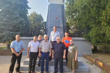 Делегация КПРФ во главе с Казбеком Тайсаевым находится с рабочим визитом на Донбассе