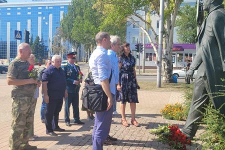 Рабочая поездка делегации КПРФ во главе с Казбеком Тайсаевым на Донбасс продолжается