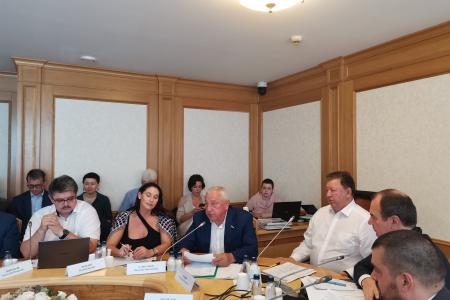 Н.М.Харитонов: Заявленный Правительством эффект от второго этапа инвестквот в сфере рыболовства не совпадает с видением этого эффекта руководством дальневосточных регионов