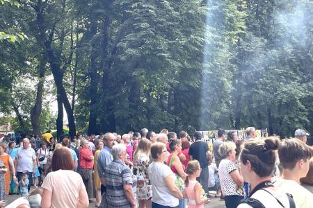 Олег Лебедев выступил на праздновании Медового Спаса в Федеральном научном центре пчеловодства