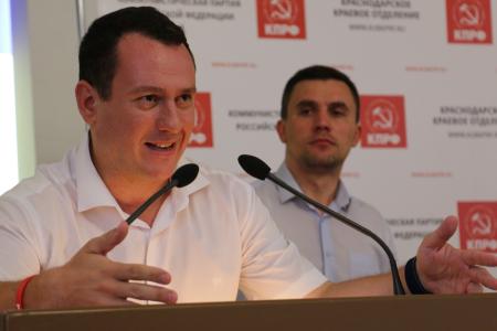 В Краснодаре прошла встреча блогера-коммуниста Николая Бондаренко с кубанским активом