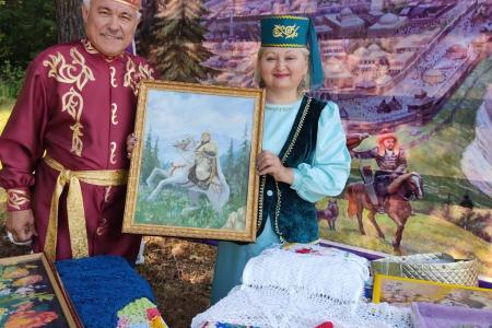 Лидер тюменских коммунистов Т.Н. Казанцева награждена медалью за поддержку культуры и национальных традиций татарского народа