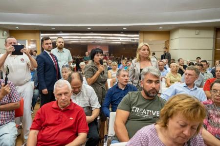 В Екатеринбурге прошла большая встреча с Александром Ивачёвым, Николаем Платошкиным и Анжеликой Глазковой