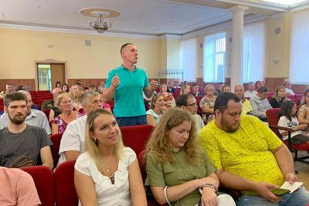 Роман Лябихов встретился с владимирским дольщиками и активистами ЖКХ