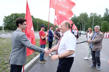 Г.А. Зюганов и А.Е. Клычков посетили природный музей–заповедник И.С. Тургенева «Спасское-Лутовиново»