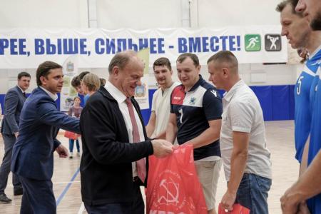 Г.А. Зюганов посетил турнир по волейболу в Орле