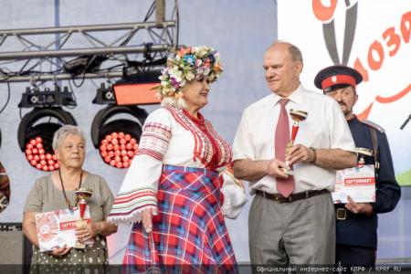 Г.А. Зюганов принял участие в фольклорном фестивале "Орловская мозаика"