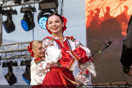 Г.А. Зюганов принял участие в фольклорном фестивале "Орловская мозаика"