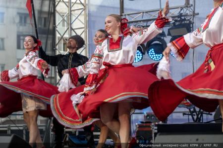 Г.А. Зюганов принял участие в фольклорном фестивале "Орловская мозаика"
