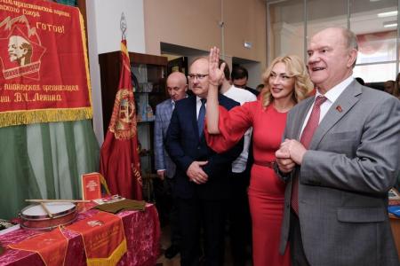 Г.А. Зюганов в Орле посетил гала-концерт детского конкурса «Земля талантов»