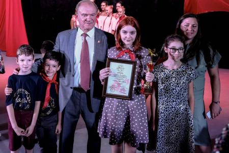 Г.А. Зюганов в Орле посетил гала-концерт детского конкурса «Земля талантов»