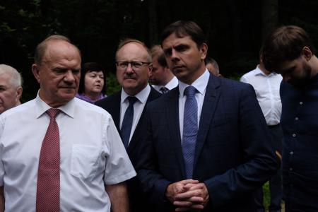 Г.А. Зюганов и А.Е. Клычков посетили природный музей–заповедник И.С. Тургенева «Спасское-Лутовиново»