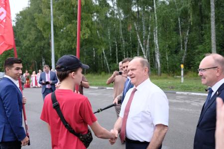 Г.А. Зюганов и А.Е. Клычков посетили природный музей–заповедник И.С. Тургенева «Спасское-Лутовиново»