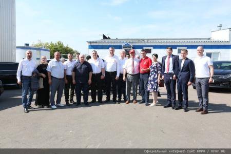 Г.А. Зюганов проводил на Донбасс 100-й гуманитарный конвой КПРФ