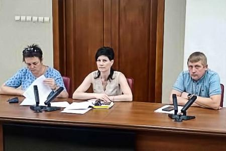 Ульяновск. Депутаты-коммунисты провели  совещания по вопросам ремонта образовательных учреждений и решению проблем обманутых дольщиков