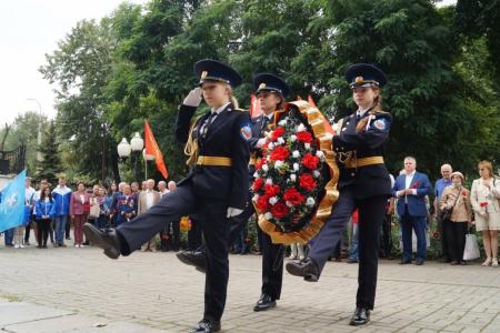 В Воронеже отметили 81-летие со дня основания Воронежского добровольческого коммунистического полка