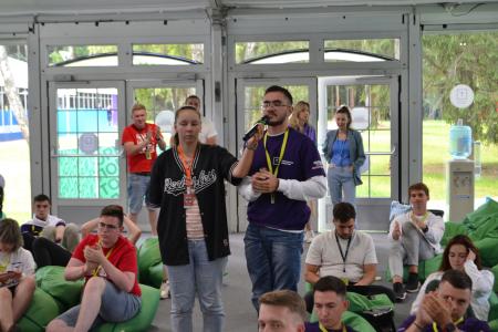 Секретарь ЦК ЛКСМ РФ Ярослав Листов разоблачил антисоветские мифы на «Территории смыслов»