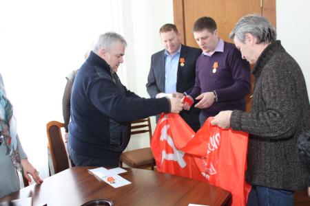 Воюющий Донбасс и КПРФ