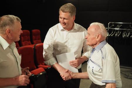 Свердловская область. Встреча кандидата в губернаторы А.Н.Ивачева с жителями Нижнего Тагила