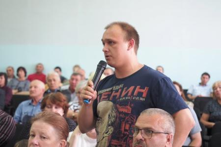 Свердловская область. Александр Ивачёв встретился с жителями Красноуфимска