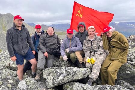 Красные флаги на приполярном Урале